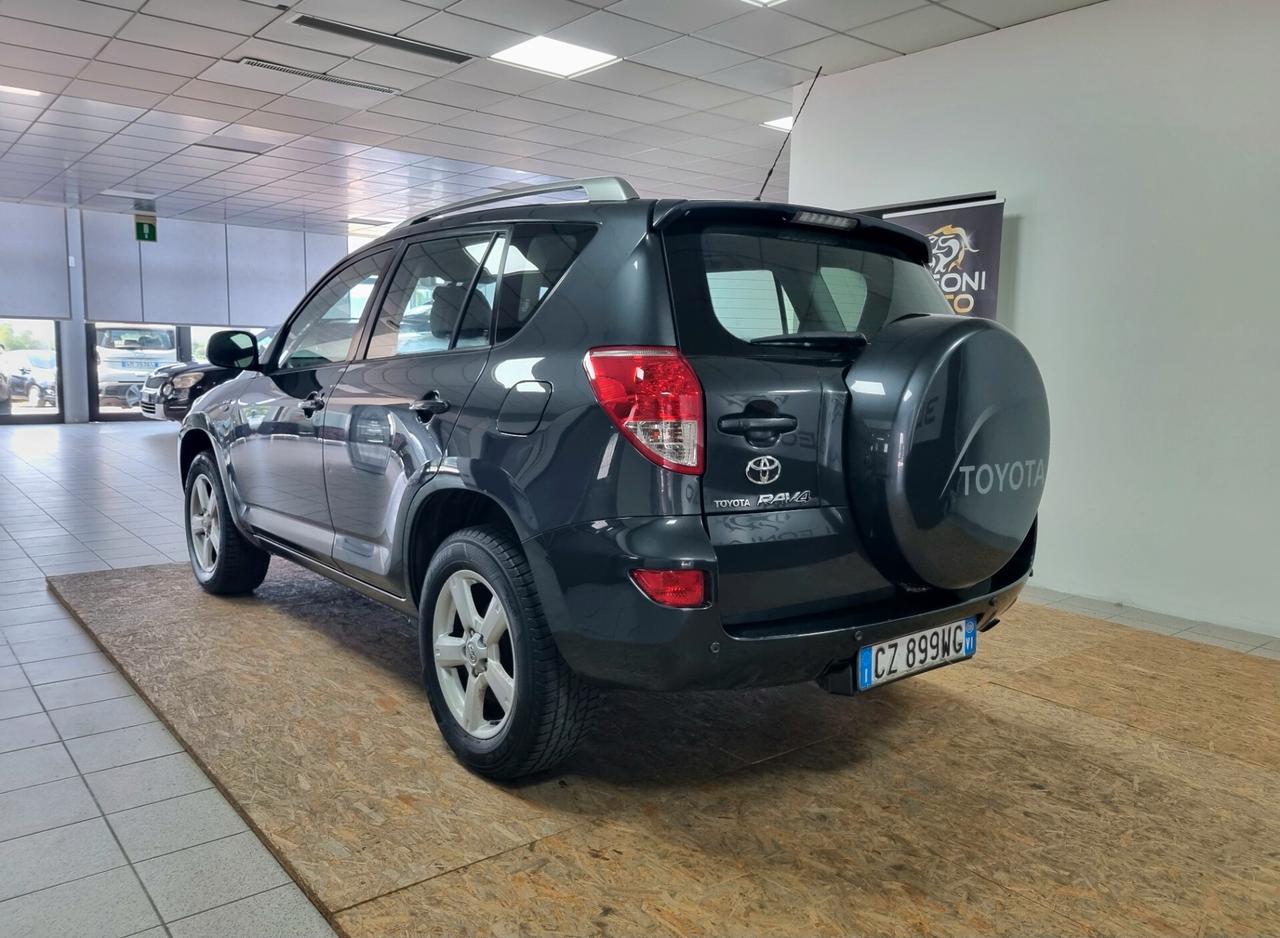 TOYOTA RAV4 2.2 D-4D 136 CV SOL 4x4 NEOPATENTATI