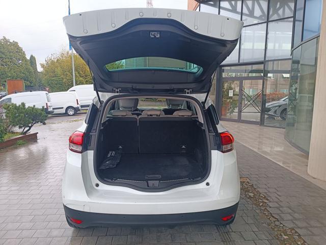 RENAULT Scenic Scénic Blue dCi 120 CV EDC CON ADATTAMENTO