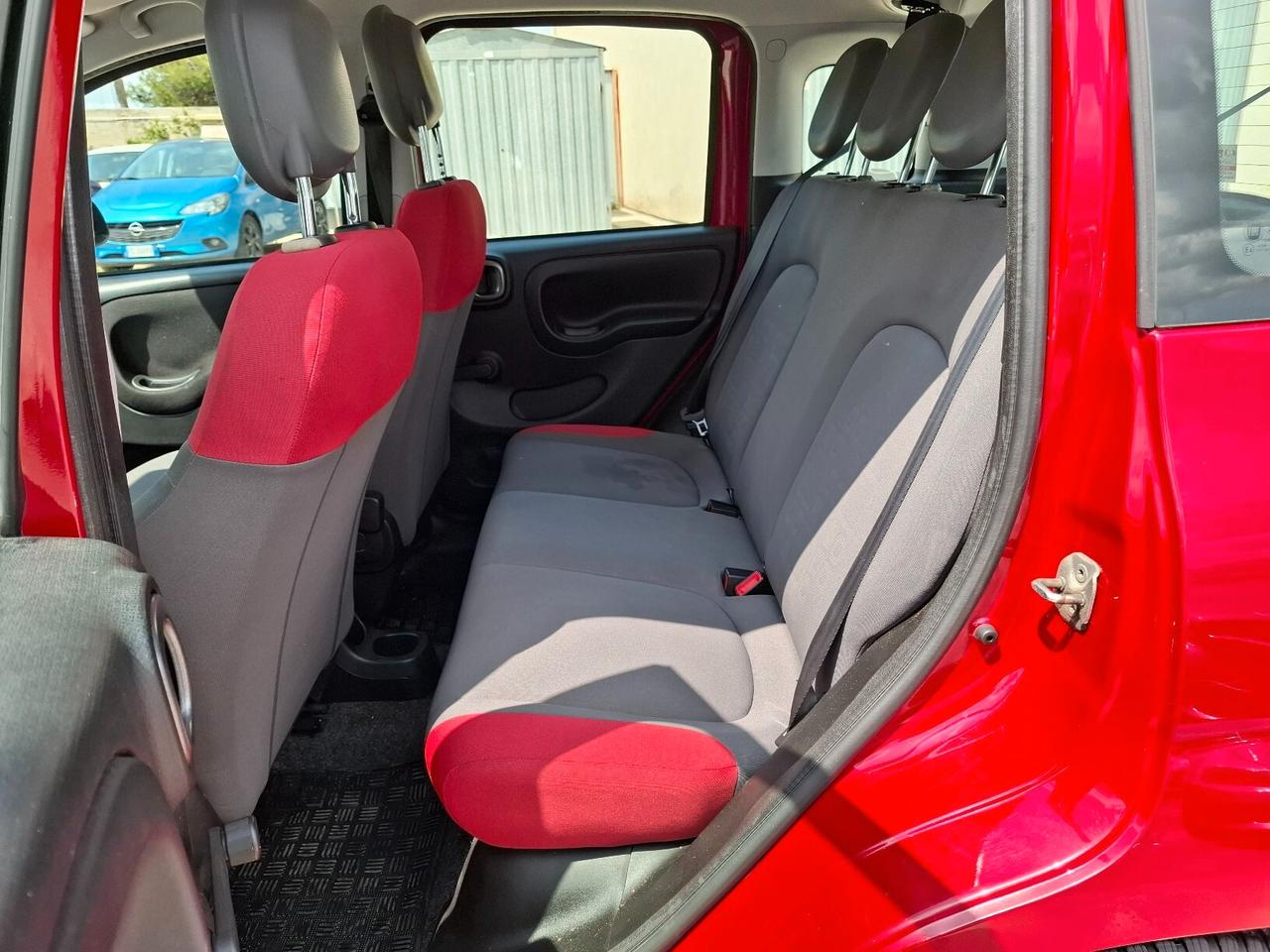 Fiat Panda 1.2 BENZINA LOUNGE - 2012