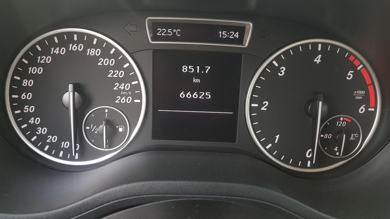 MERCEDES B-160 CDI SOLO 66.000 KM. 09-2013