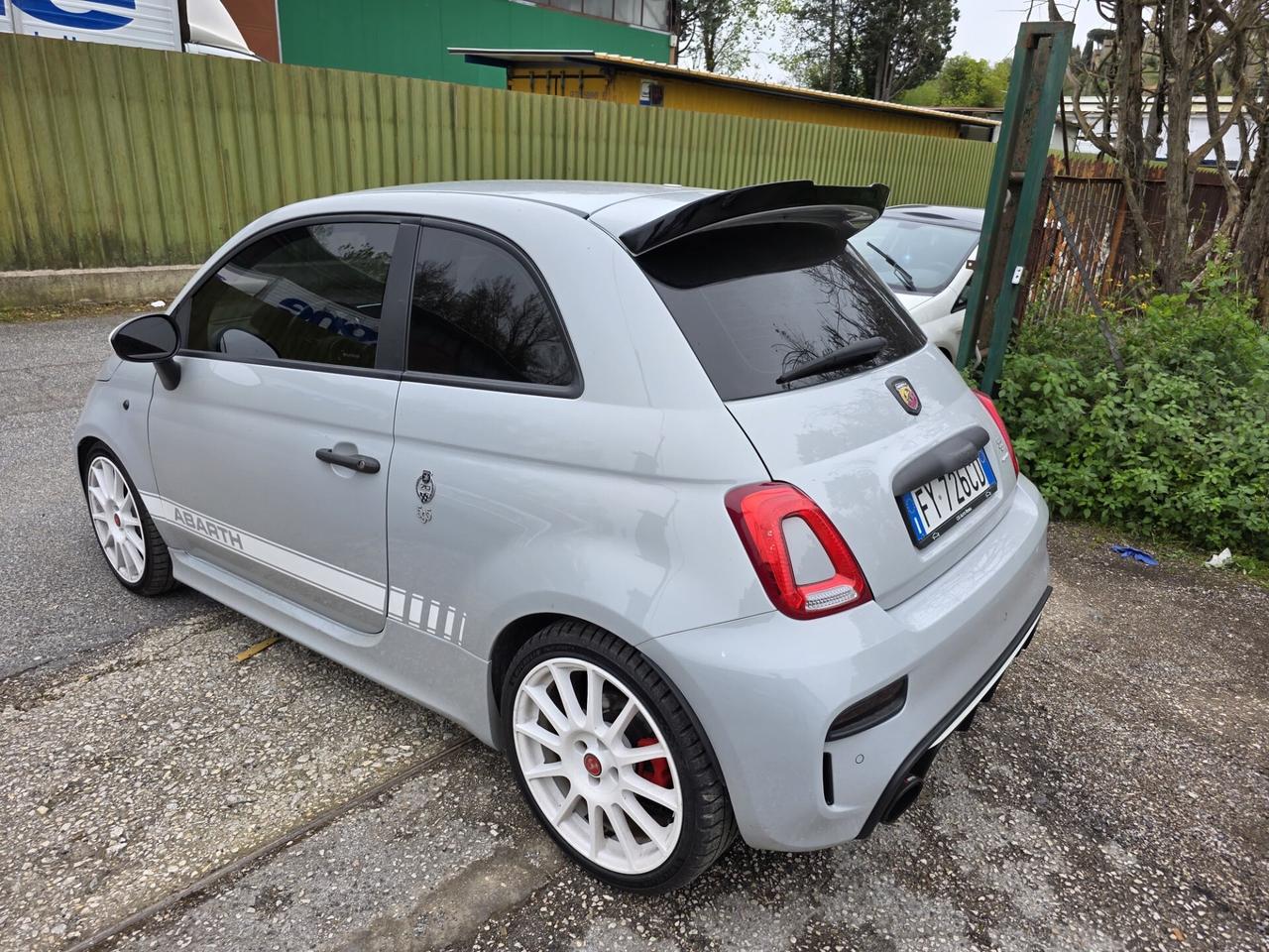 Abarth 595 1.4 Turbo T-Jet 180 CV Competizione SS