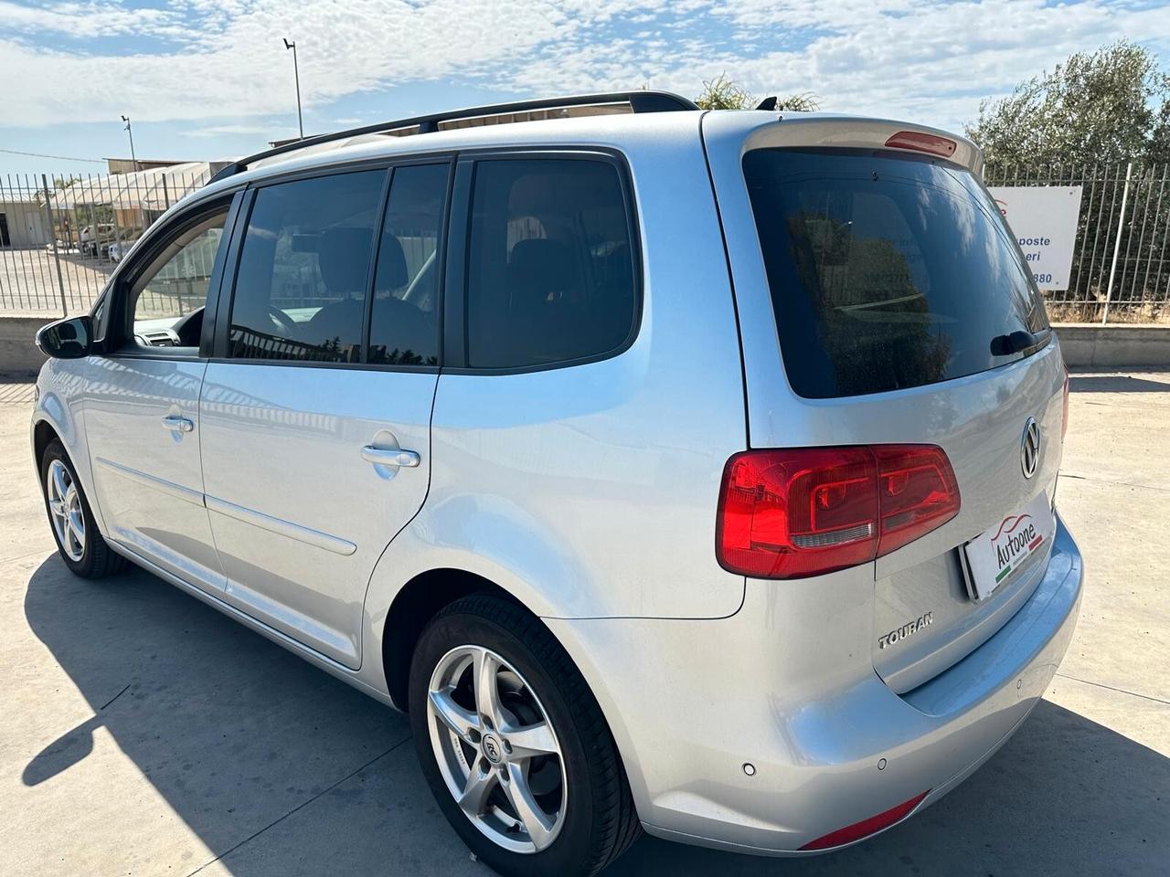 Volkswagen Touran 1.6 TDI DSG Comfortline