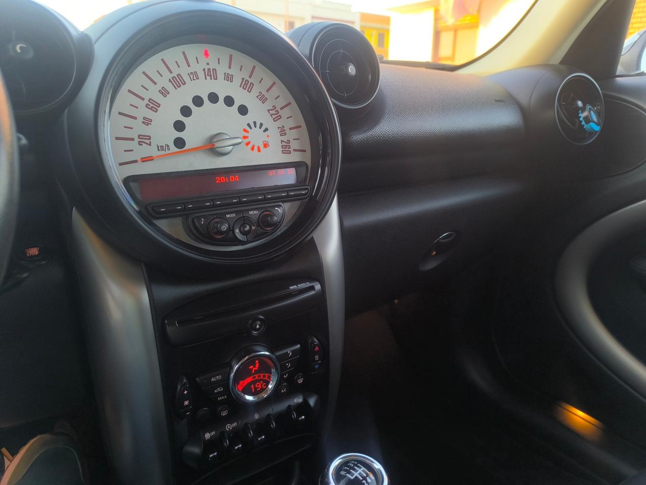 MINI COUNTRYMAN 1.6 DIESEL 90cv 05/2013 BICOLORE