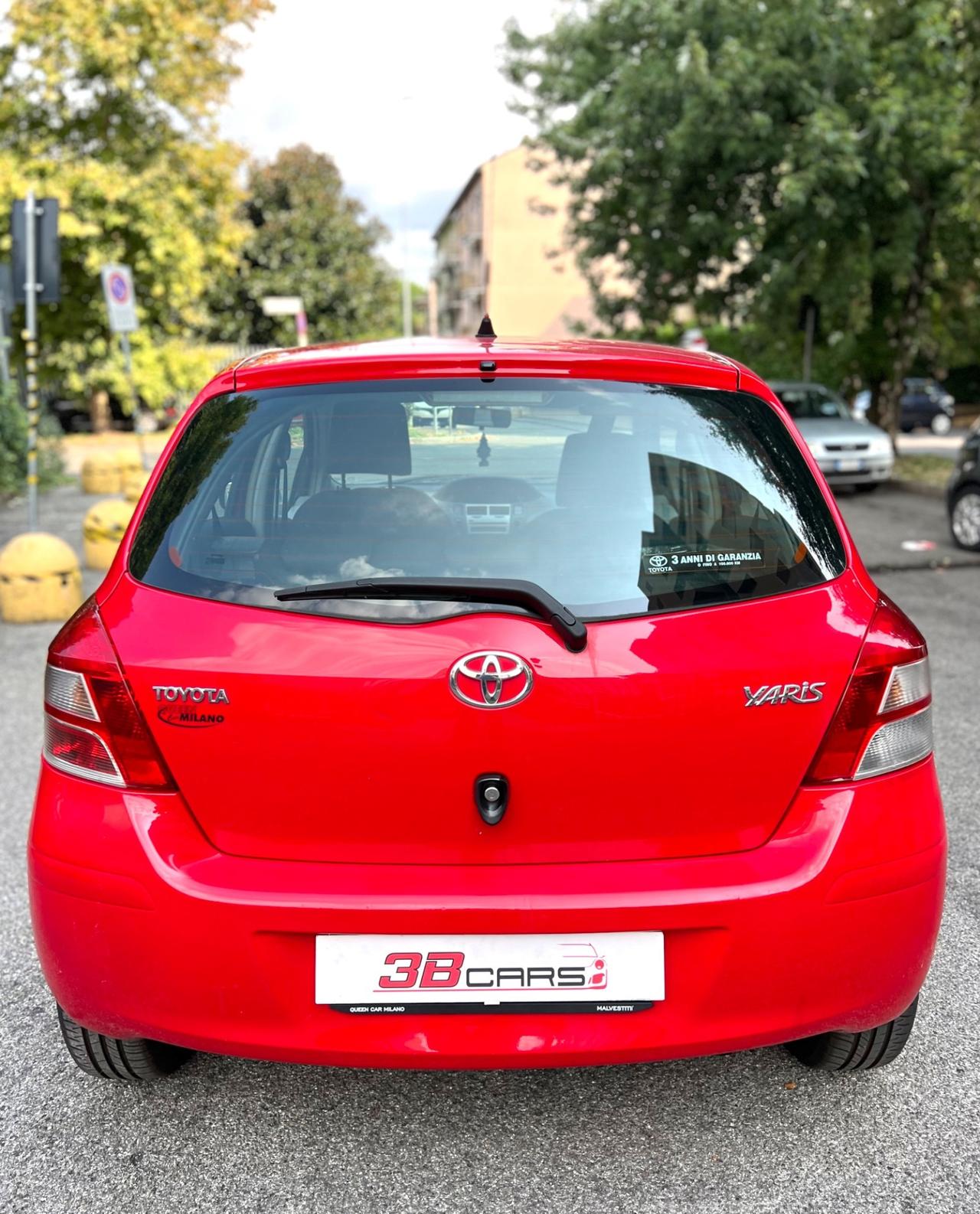 Toyota Yaris 1.0 benzina €5 OK NEOPATENTATI