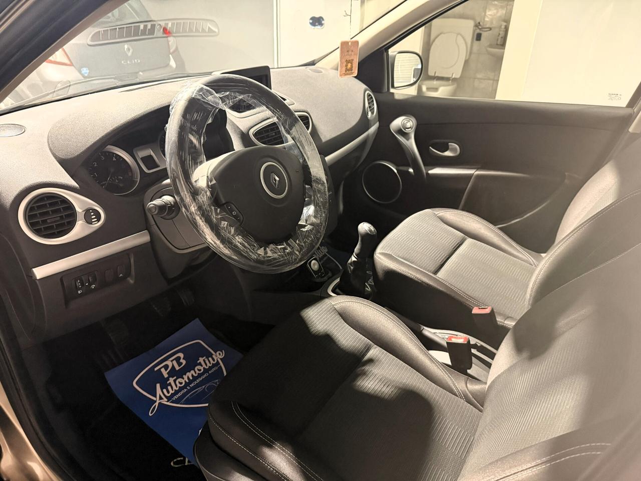 RENAULT CLIO 1.5 16V DYNAMIQUE NAVI 5 PORTE UNICO PROPRIETARIO