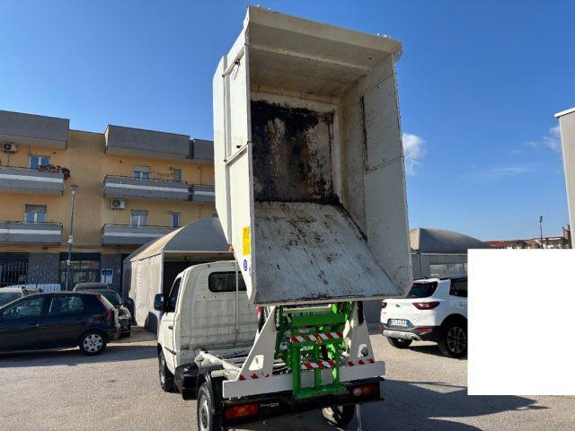 PIAGGIO PORTER NP6 GPL Vasca Rifiuti Ribaltabile Compatta