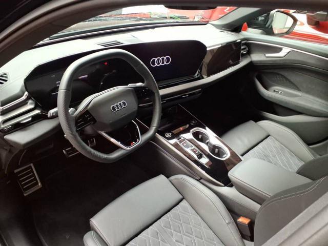 AUDI A6 Avant TDI 150 kW S tronic quattro S line edition.
