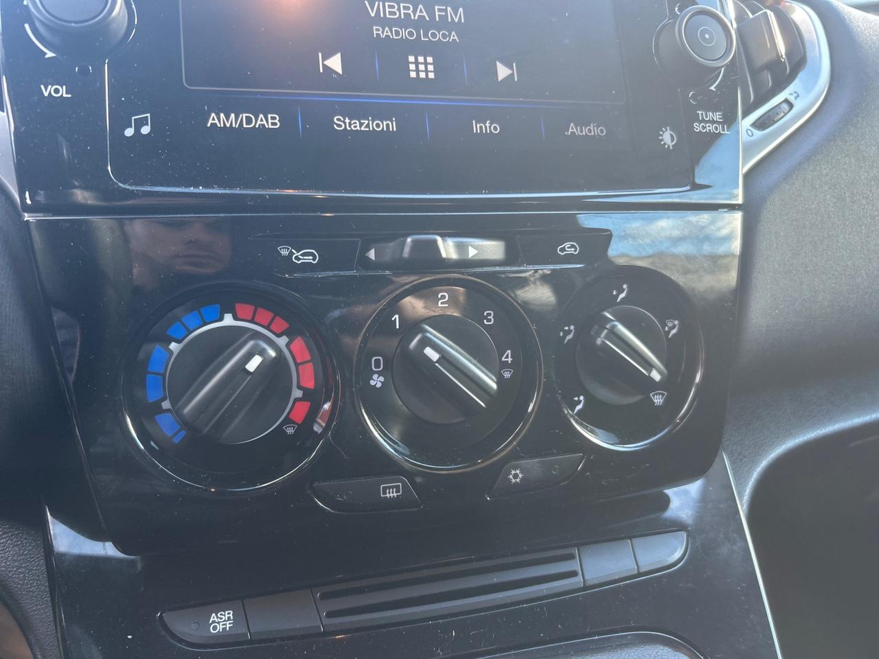 Lancia Ypsilon 0.9 t.air Gold metano 70cv