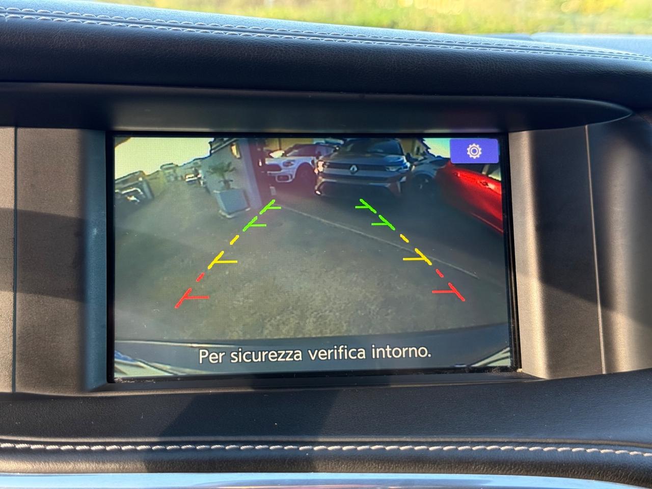 Infiniti Q30 1.5d Business 109cv