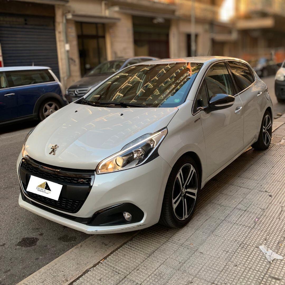 Peugeot 208 BlueHDi 100cv GT Line **FULL**