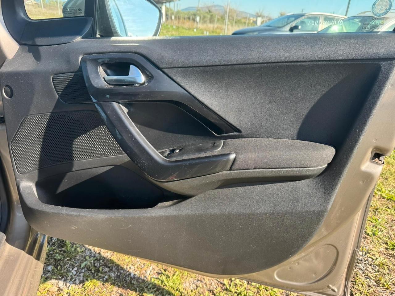 Peugeot 208 1.4 hdi 5 porte AUTOMATICA KM 116.000