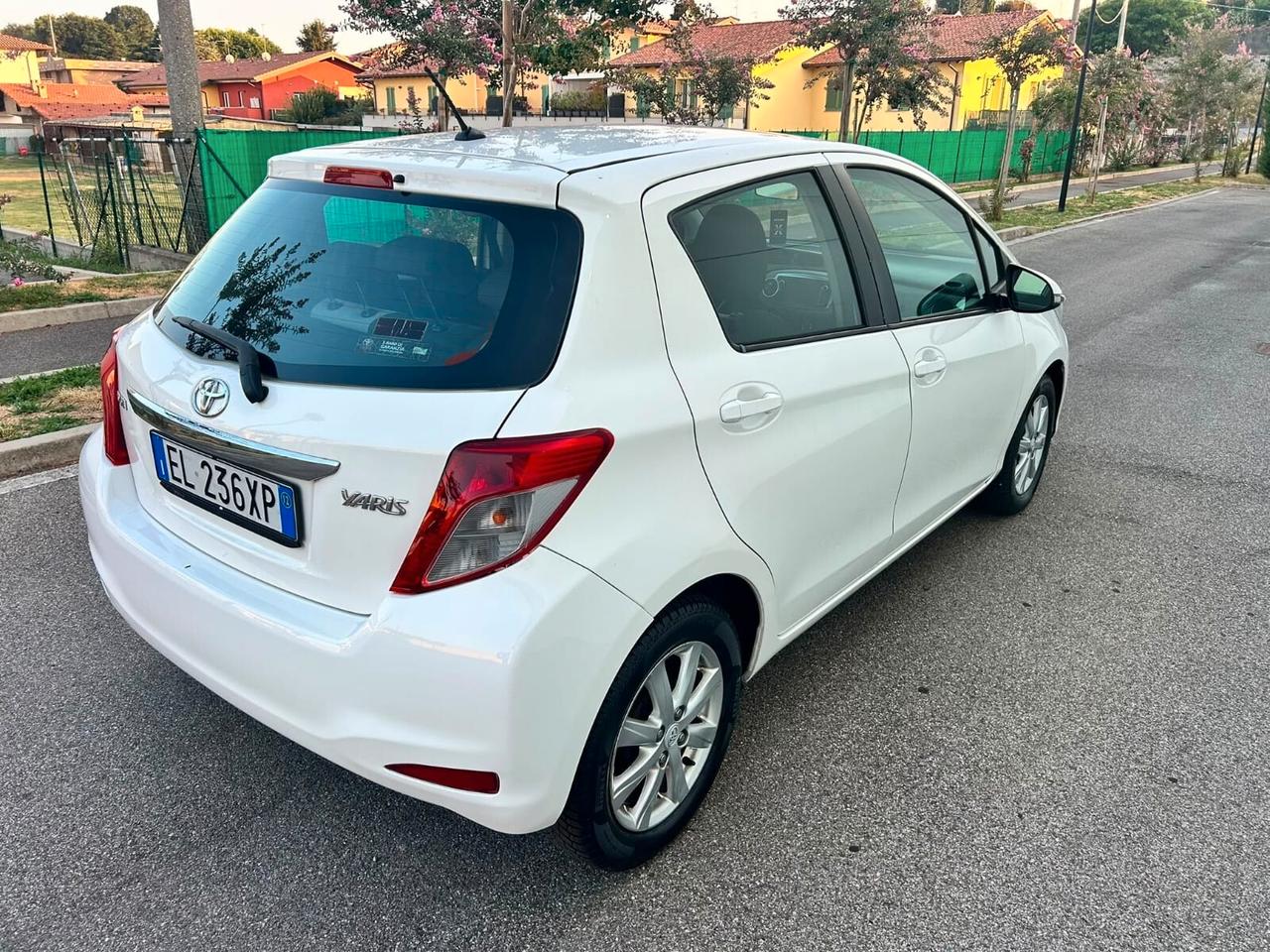Toyota Yaris 1.3 benzina