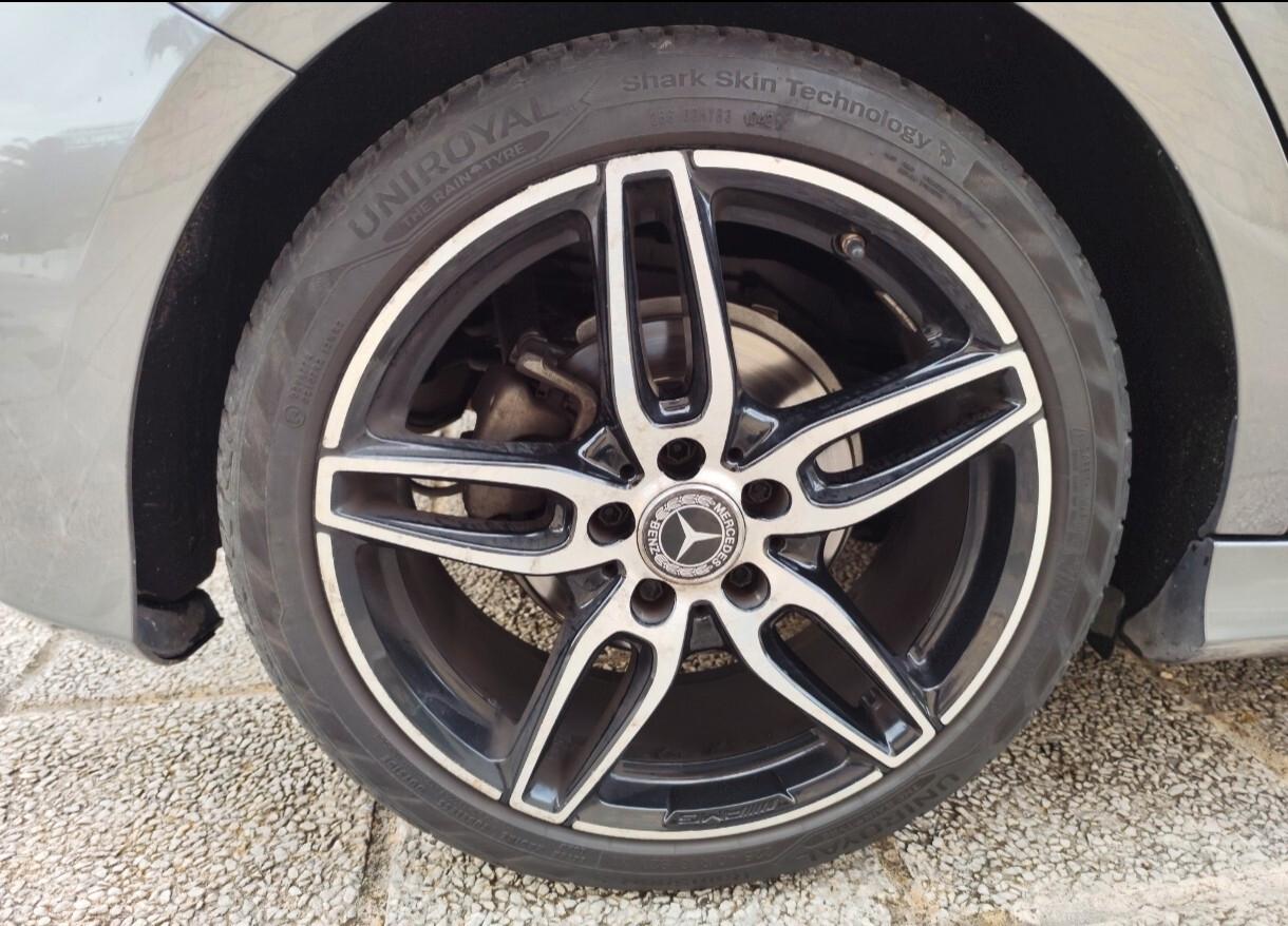 Mercedes-benz A 180 d Premium