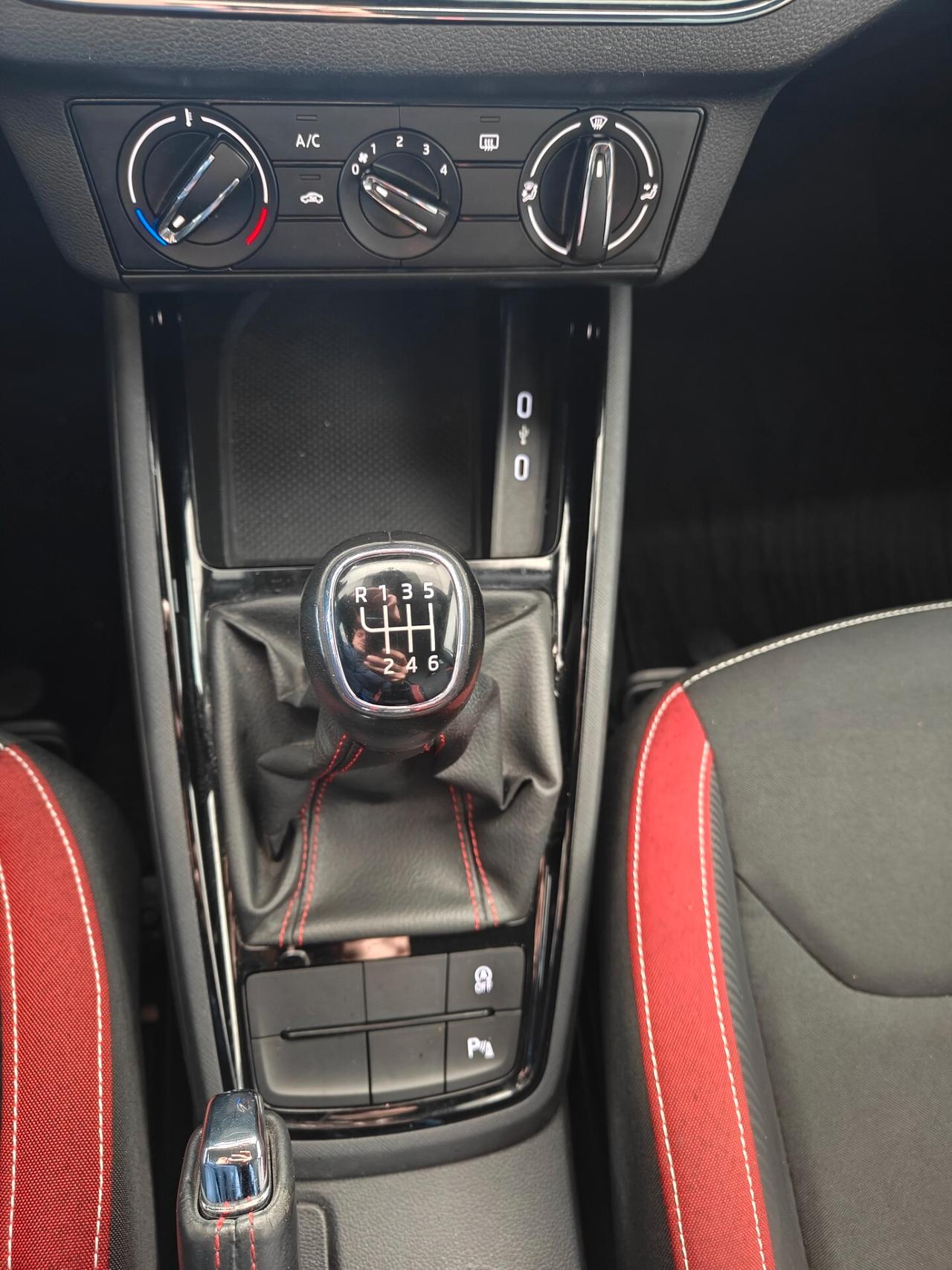 Skoda Kamiq 1.0 TSI 110 CV Monte Carlo