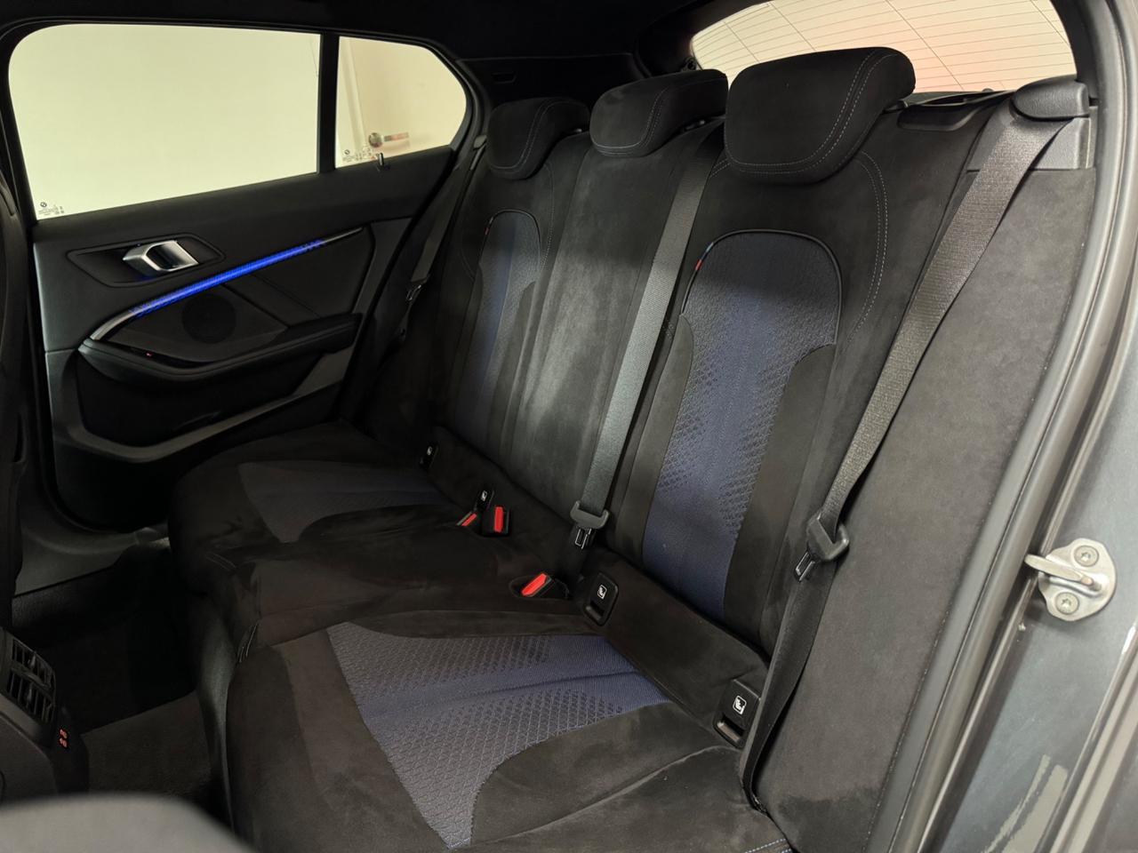 Bmw 118d M-SPORT AUTO TETTO APRIBILE