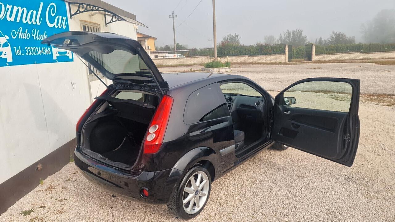 Ford Fiesta 1.2 16V 3p. Ghia "GPL"