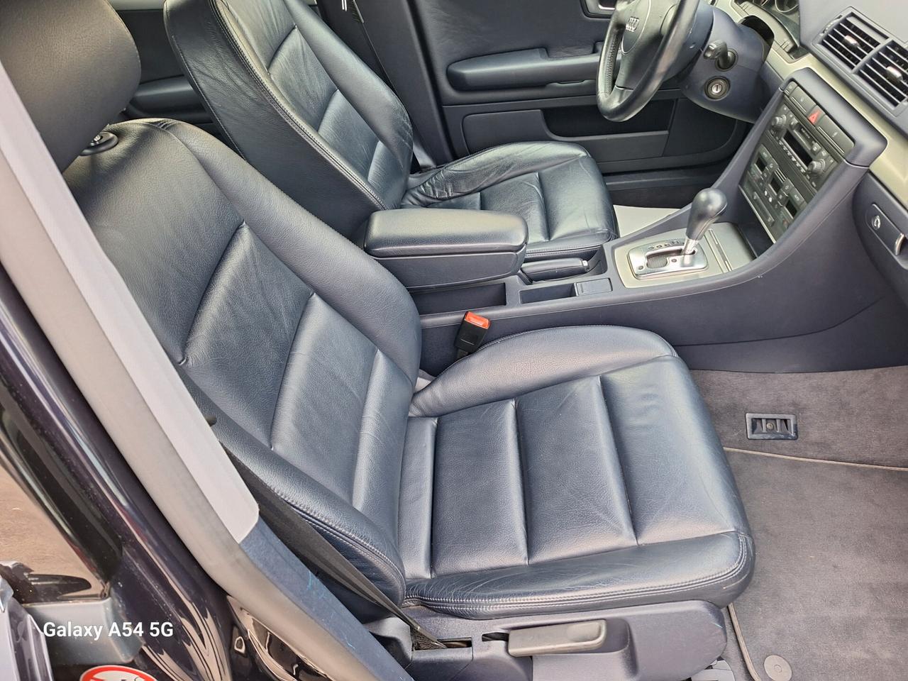 Audi A4 3.0 V6 30V cat Avant