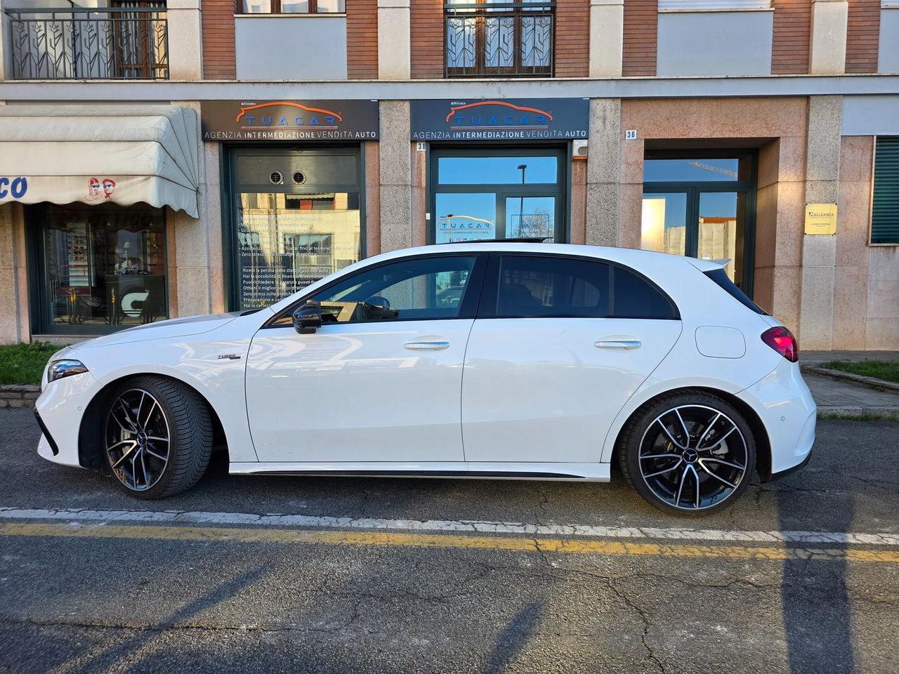 Mercedes-Benz A 35 AMG A-Class #8119