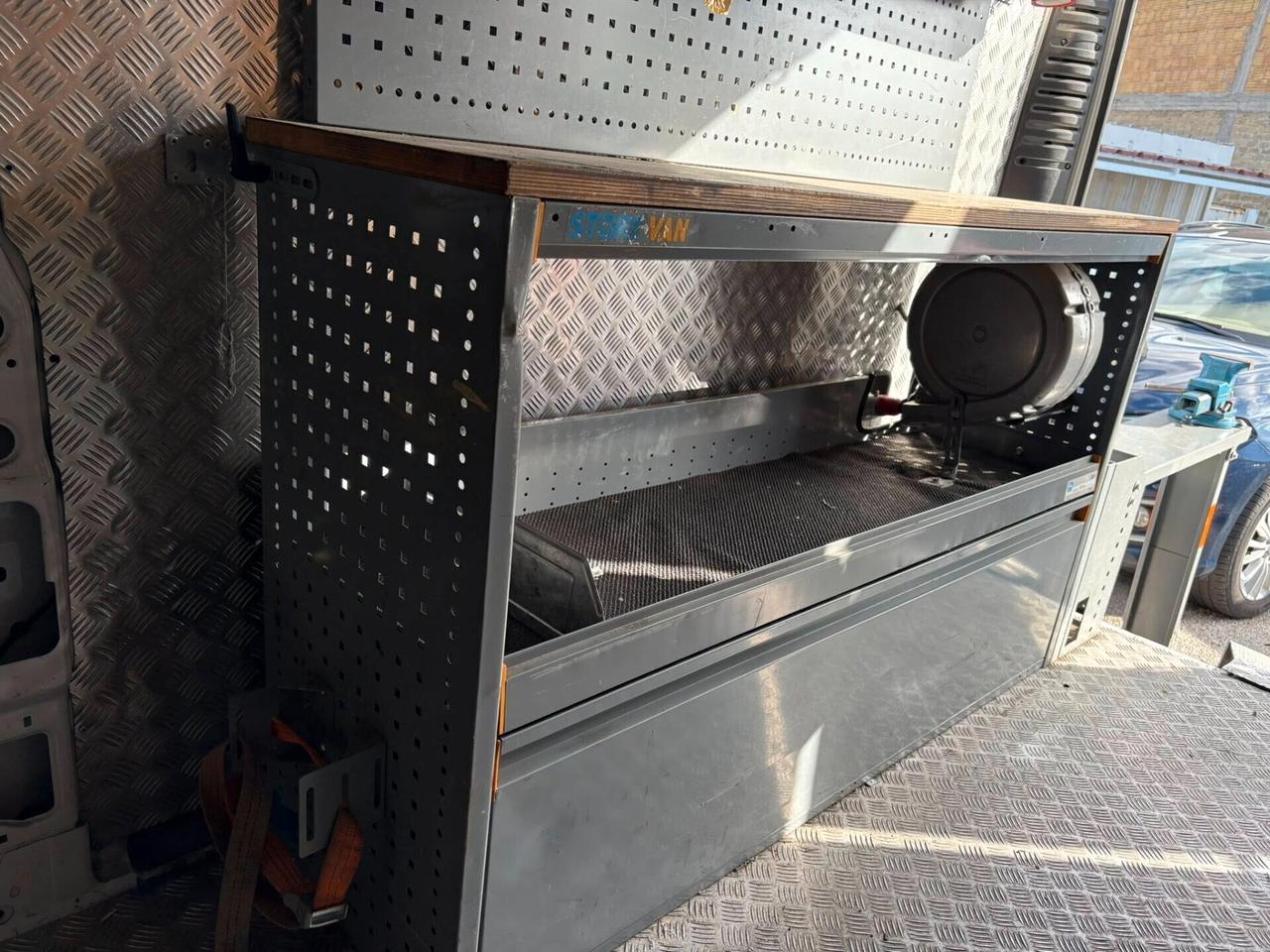 Fiat Ducato maxi 180cv officina mobile inverter 1200w