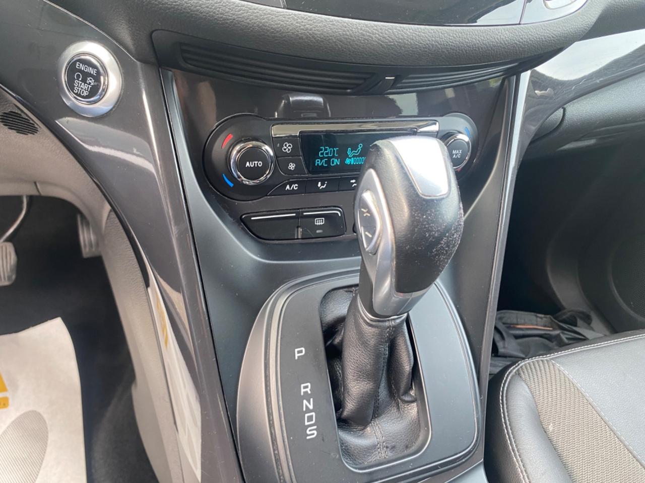 Ford Kuga 2.0 TDCI 150 CV S&S 4WD Titanium