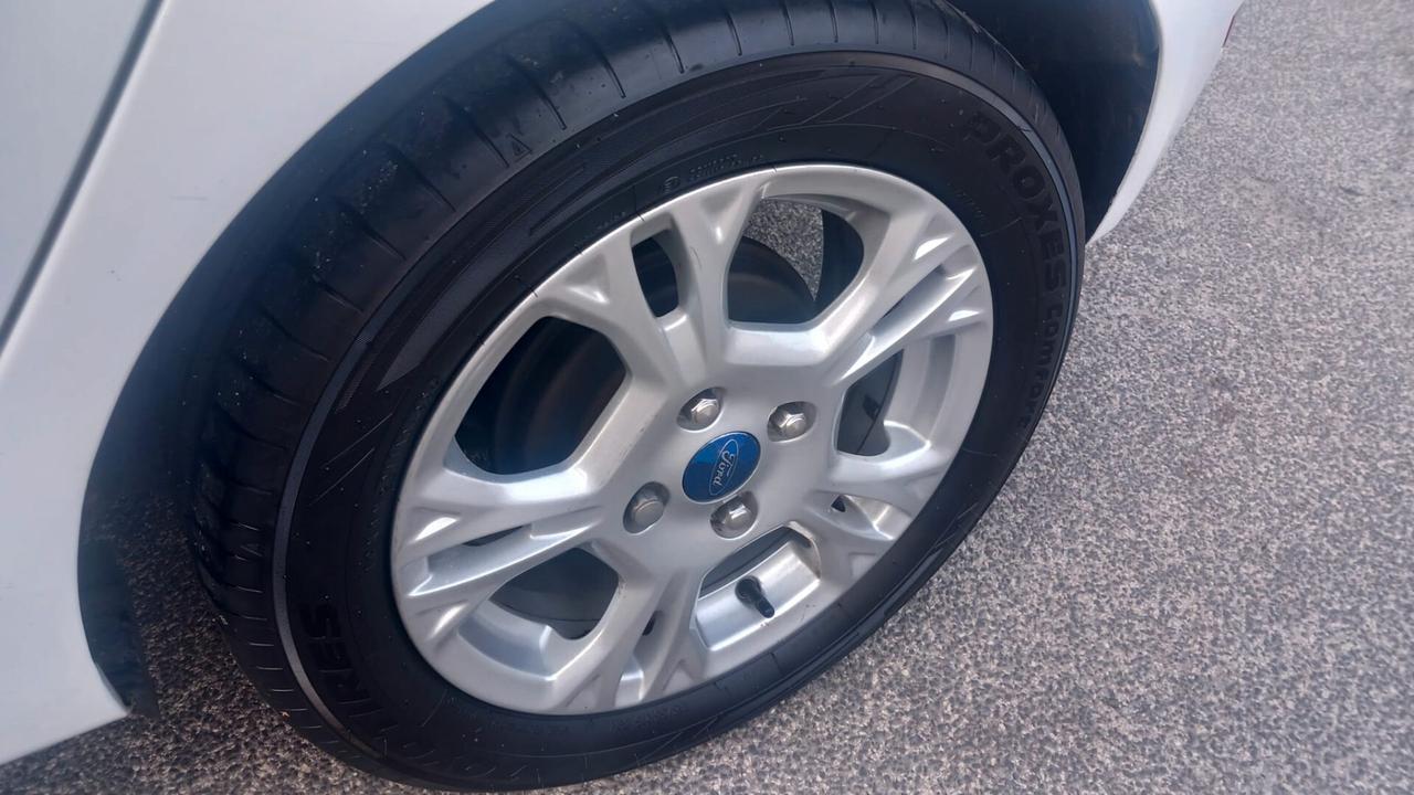 Ford Fiesta 1.4 5p. Bz.- GPL Titanium