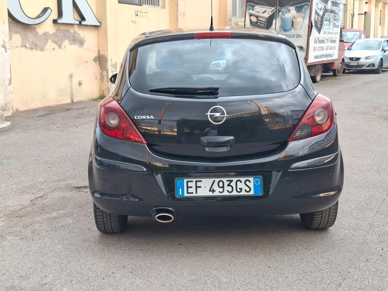 Opel Corsa 1.2 3 porte Sport
