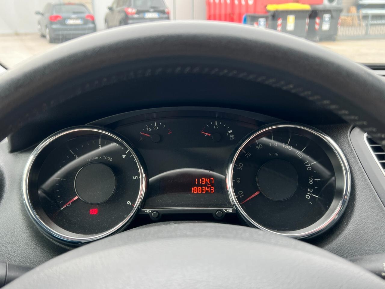 Peugeot 5008 1.6 HDi 112CV Business