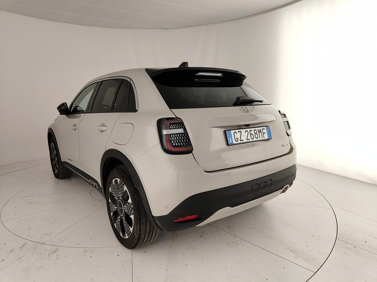 Fiat 600 Hybrid 110 CV DCT MHEV La Prima