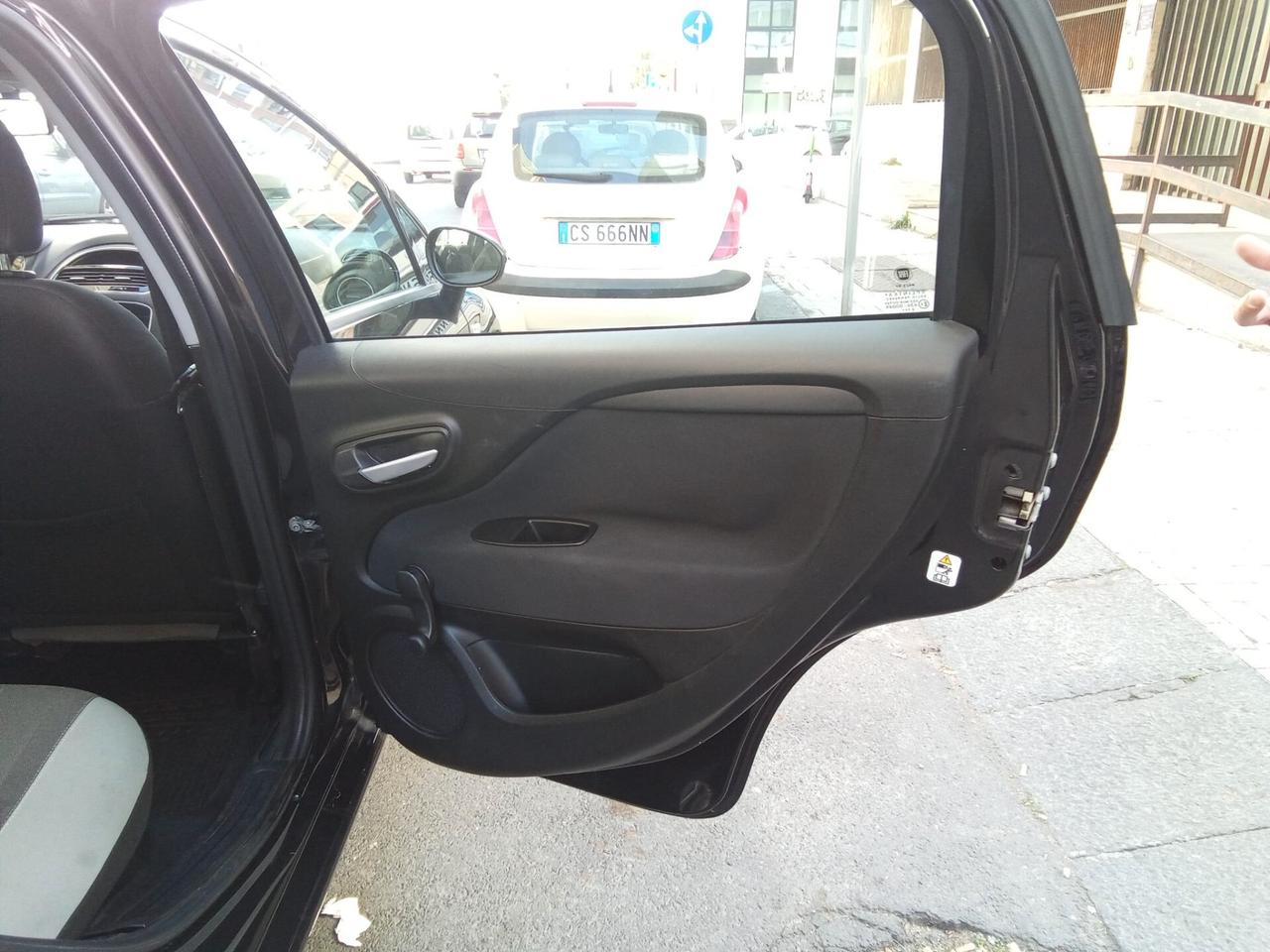 Fiat Punto 1.4 8V 5 porte Natural Power Lounge