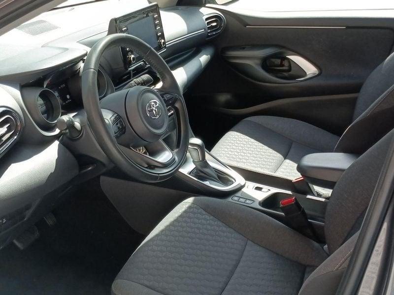 Toyota Yaris Hybrid Trend MY22