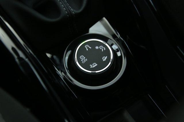 PEUGEOT 2008 BlueHDi 100 Allure Retrocamera
