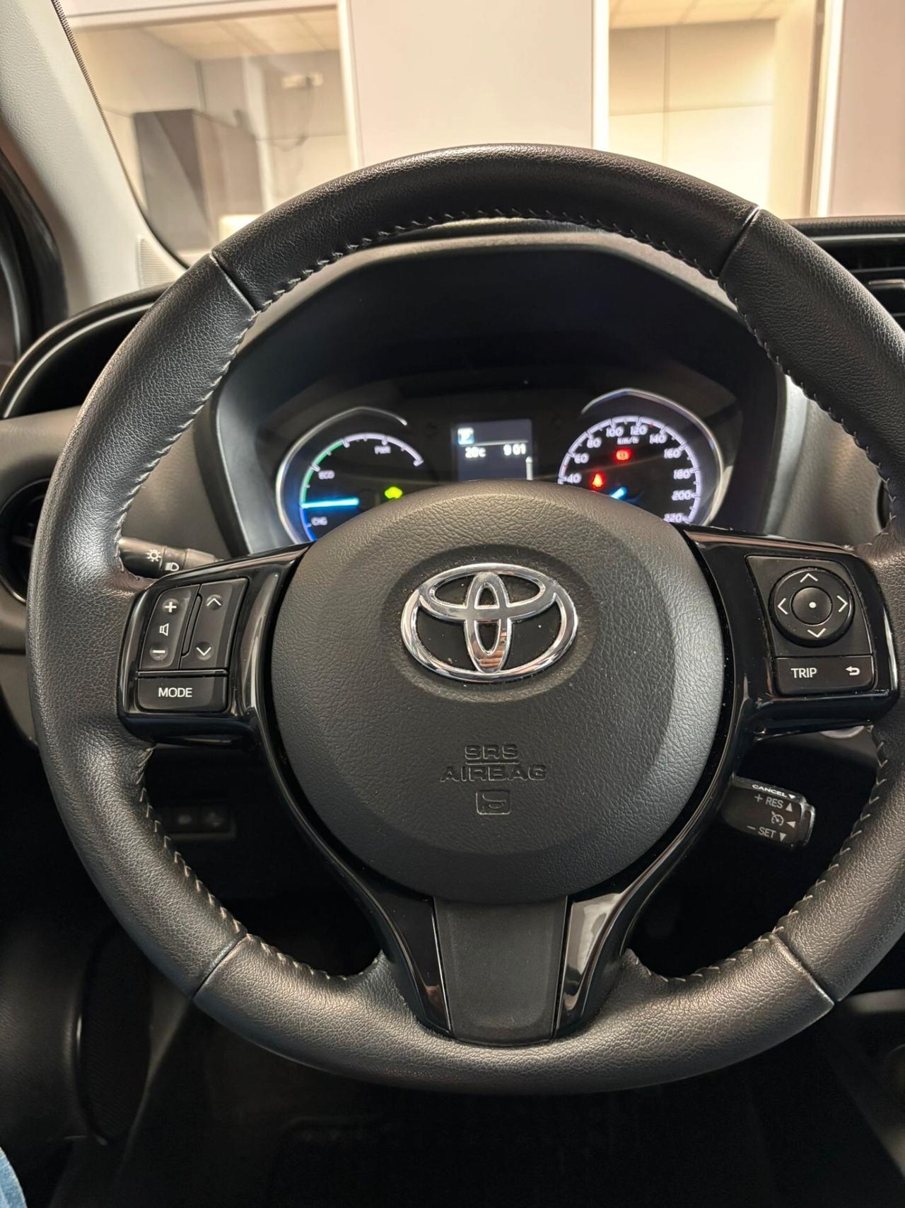 Toyota Yaris 1.5 Hybrid 5 porte Business