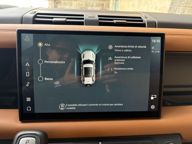LAND ROVER Defender 110 3.0D I6 250 CV AWD Auto X-Dynamic HSE.