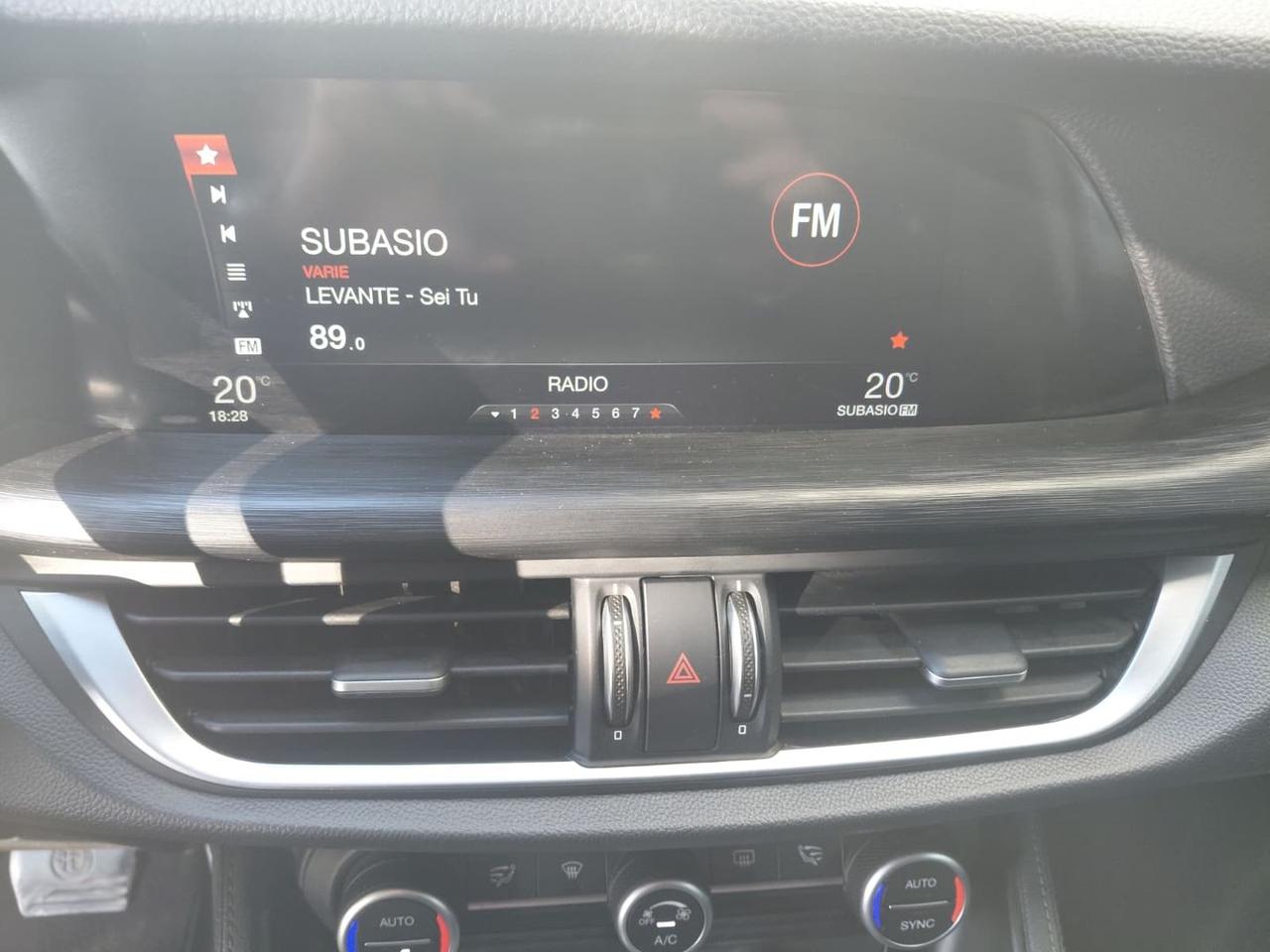 Alfa Romeo Stelvio Executive 2.2 #11109