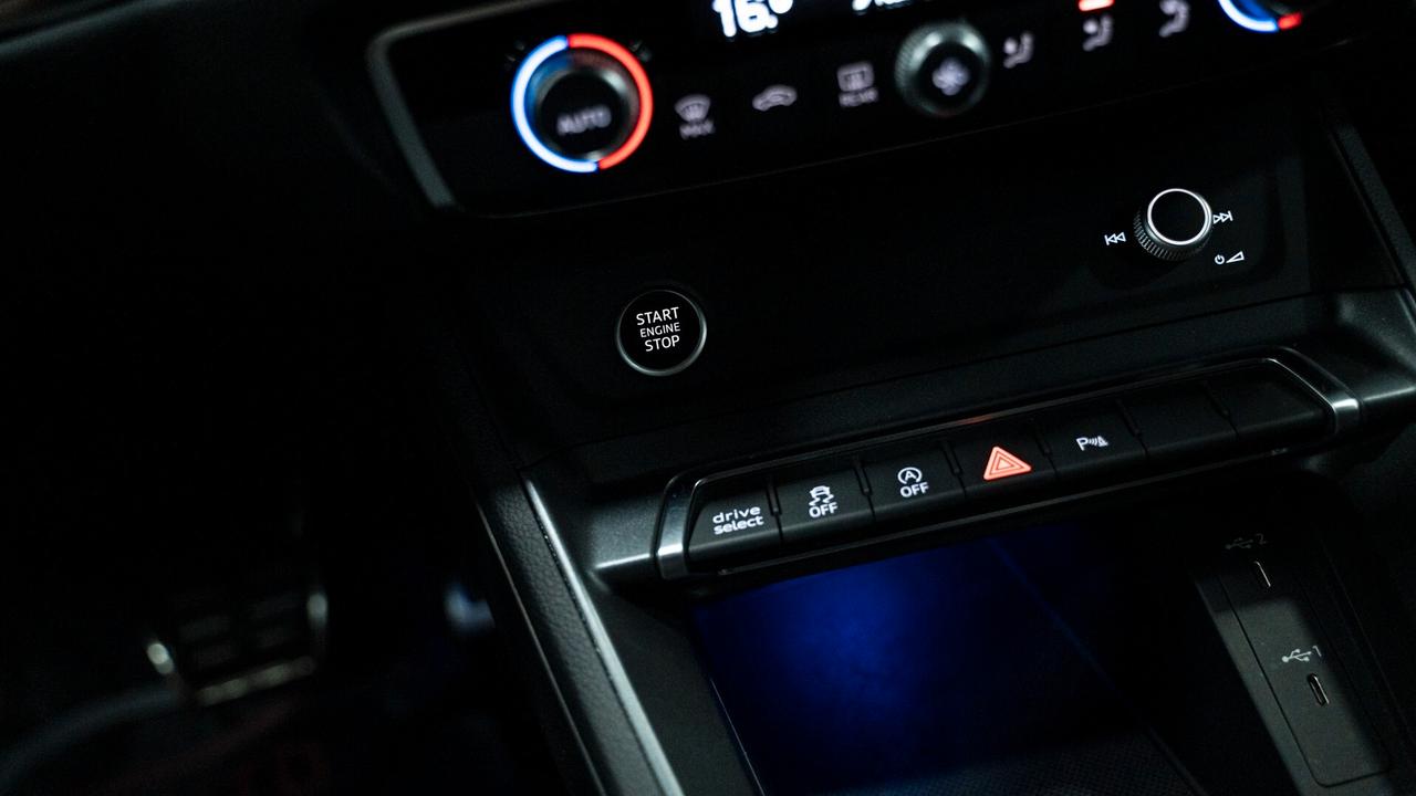 Audi Q3 SPORTBACK SPB 35 2.0 TDI S LINE EDITION TRONIC PACK LUCI XENO NAVI PELLE FULL OPTIONAL