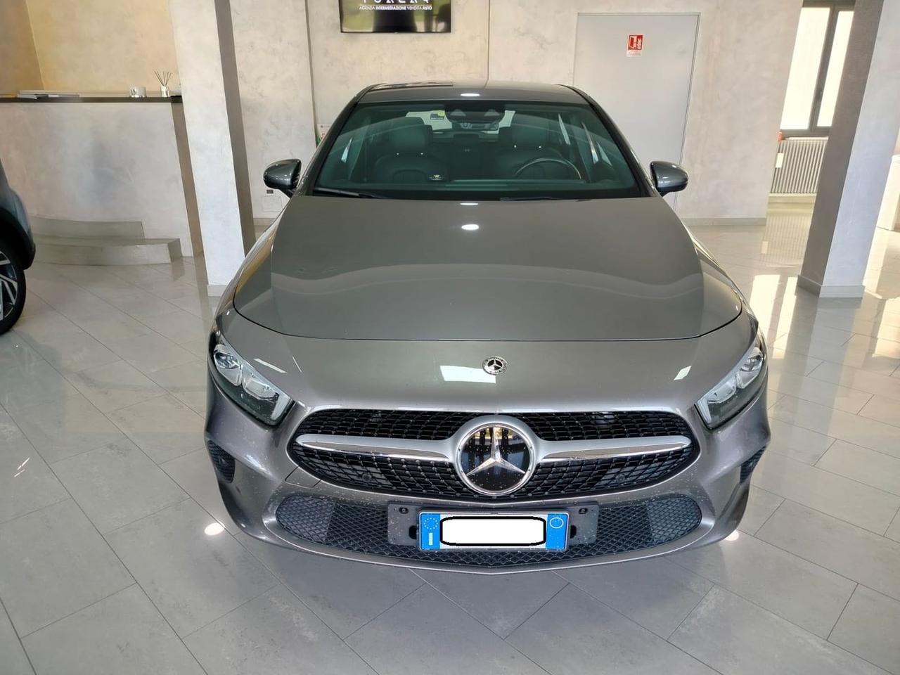 Mercedes-Benz A 180 SPORT DCT