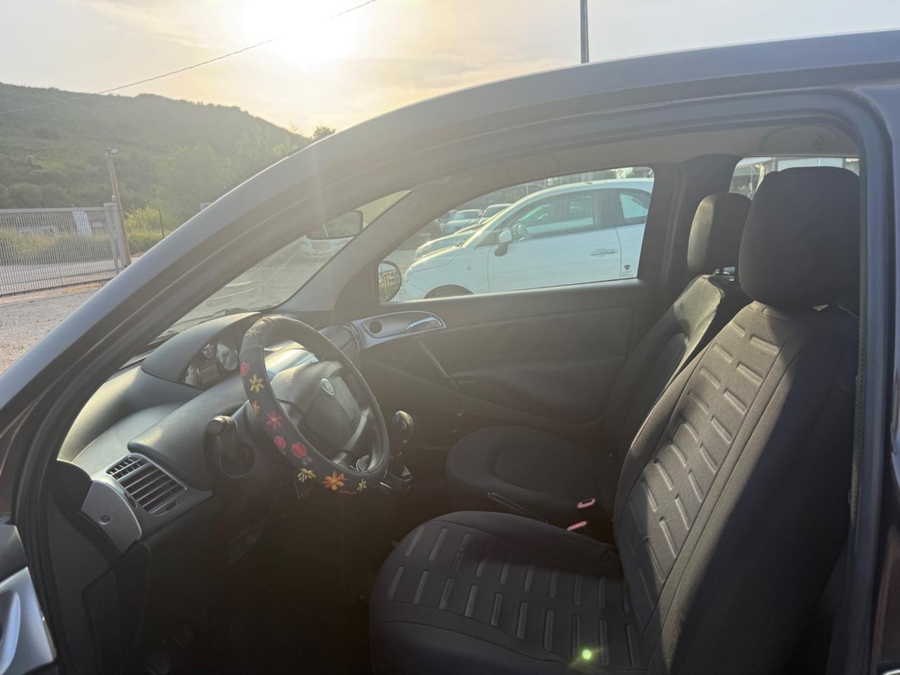 Lancia Ypsilon 1.3 MJT 75 CV 2.999€ PERMUTE