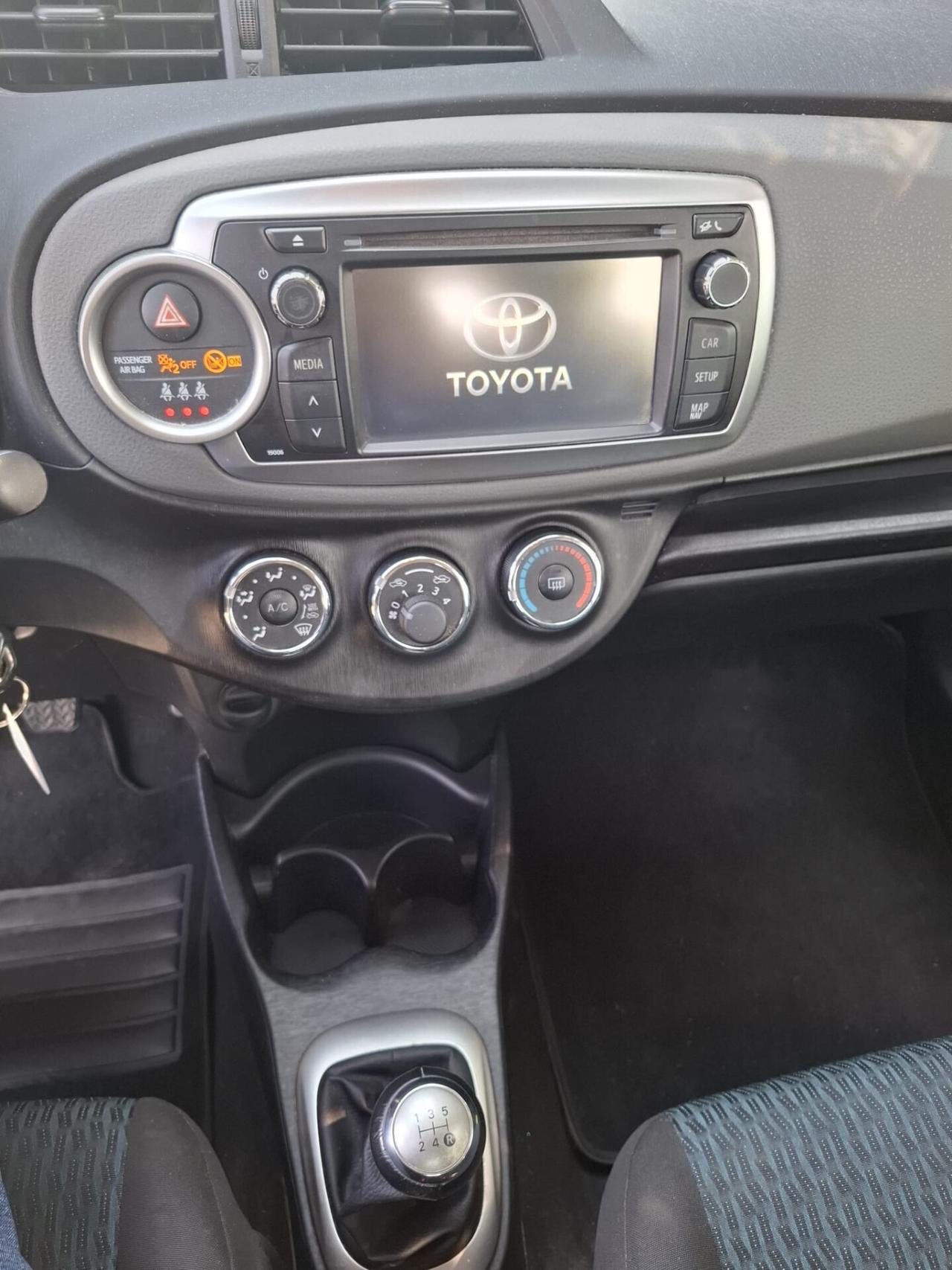 Toyota Yaris 1.0 5 porte Lounge