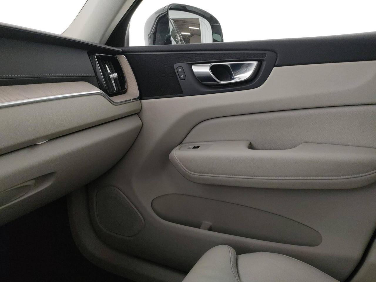 Volvo XC60 2.0 b5 Inscription awd