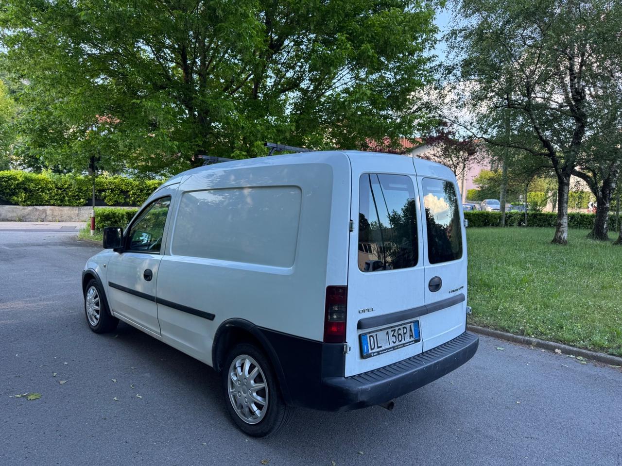 Opel combo 1.3 diesel manuale consumi bassi