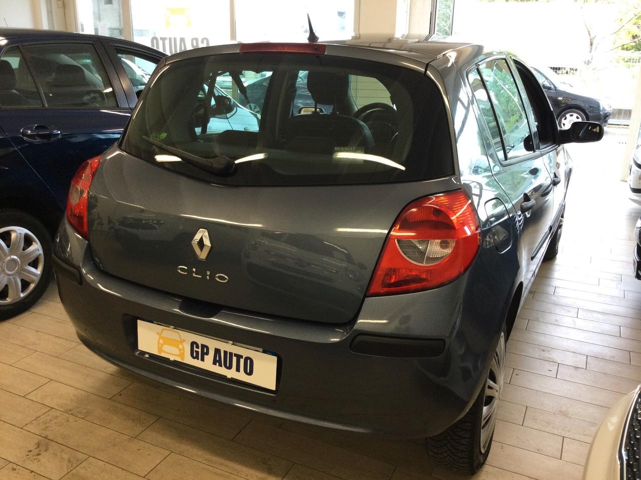 Renault Clio 1.2 16V 5 porte Natural Power