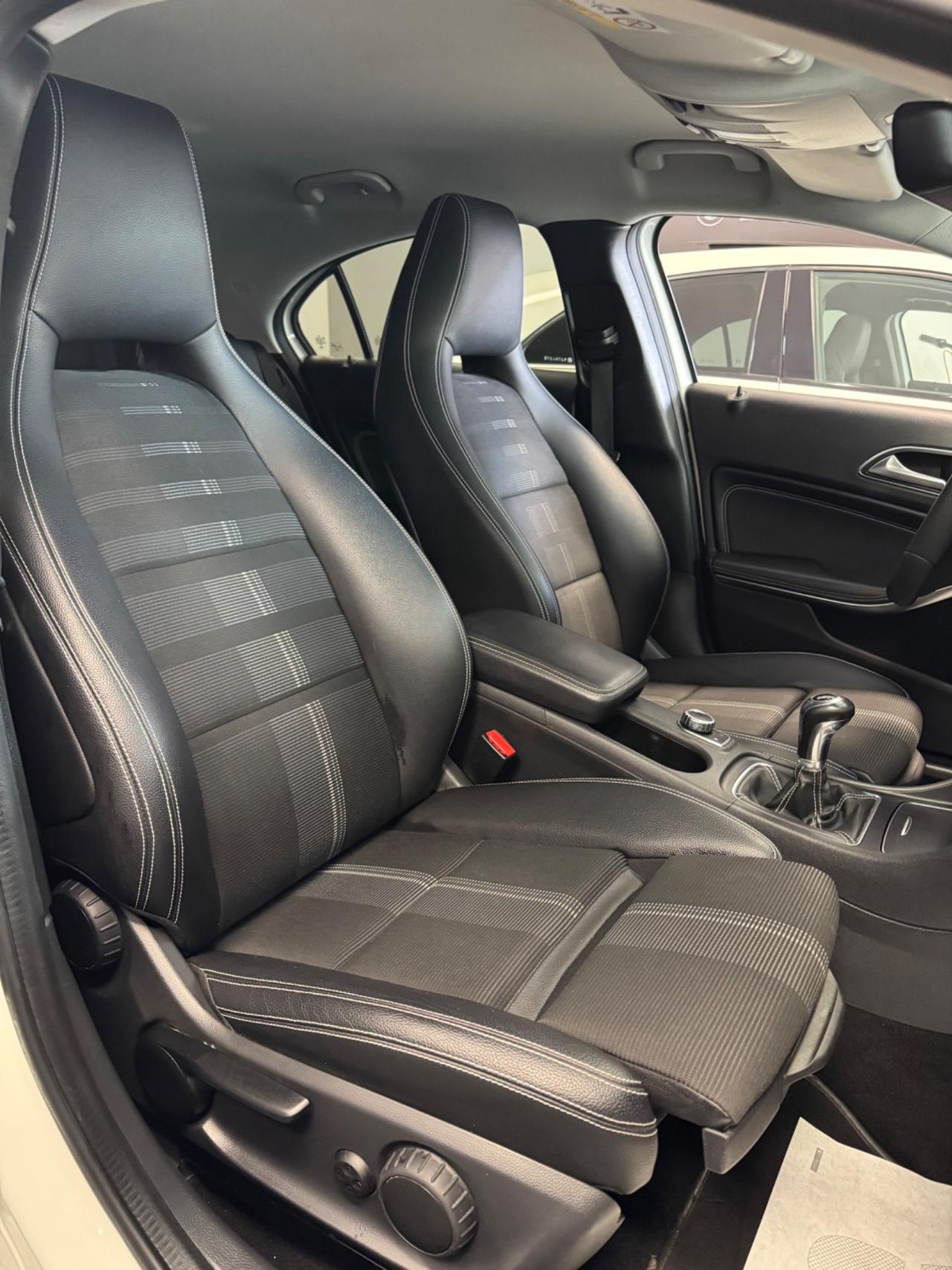 Mercedes-benz A 180 d Sport Finanziabile