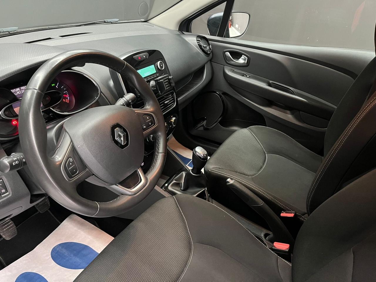 Renault Clio TCe 12V 75 CV 5 porte Generation OK NEOPATENTATI