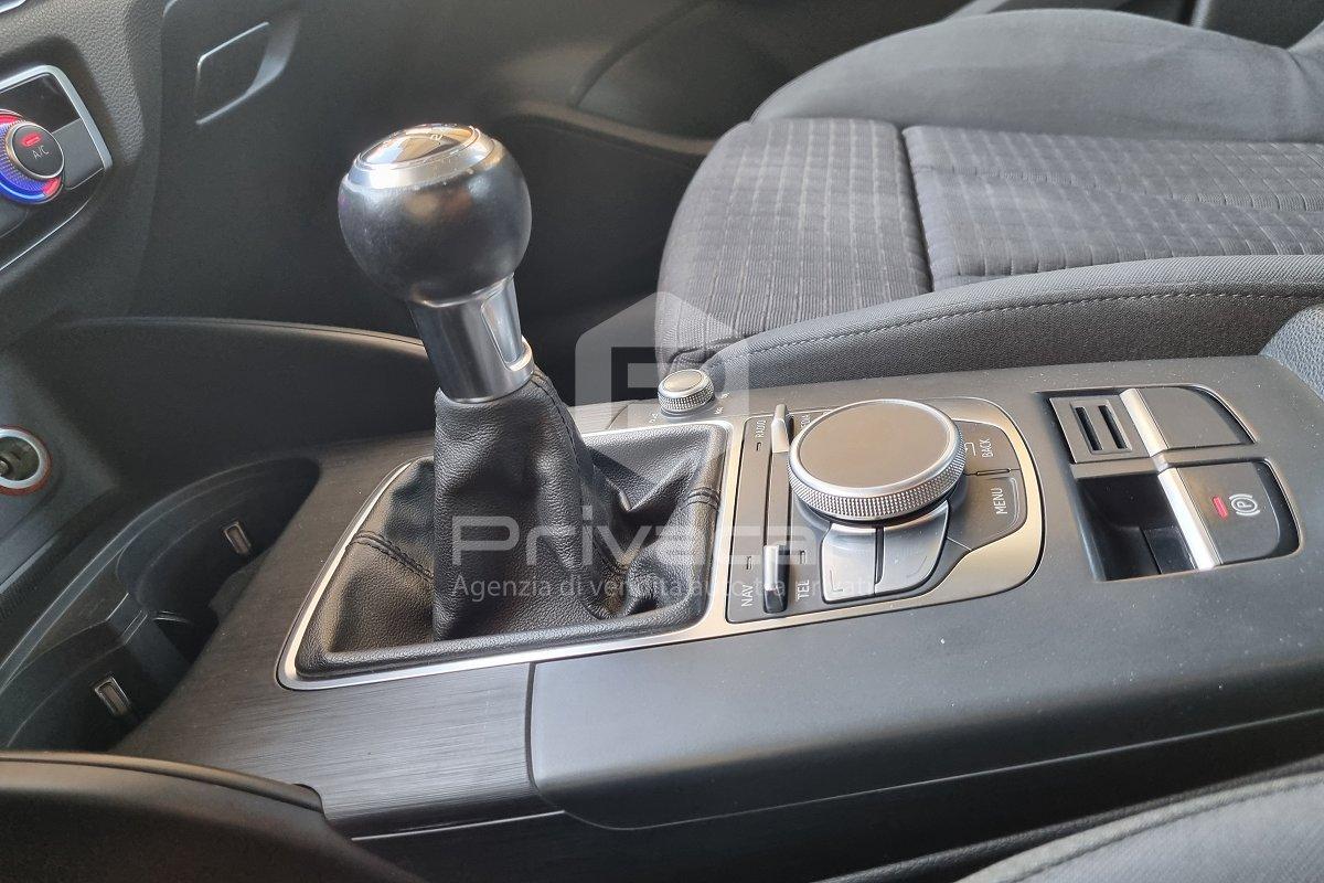 AUDI A3 SPB 1.6 TDI Attraction