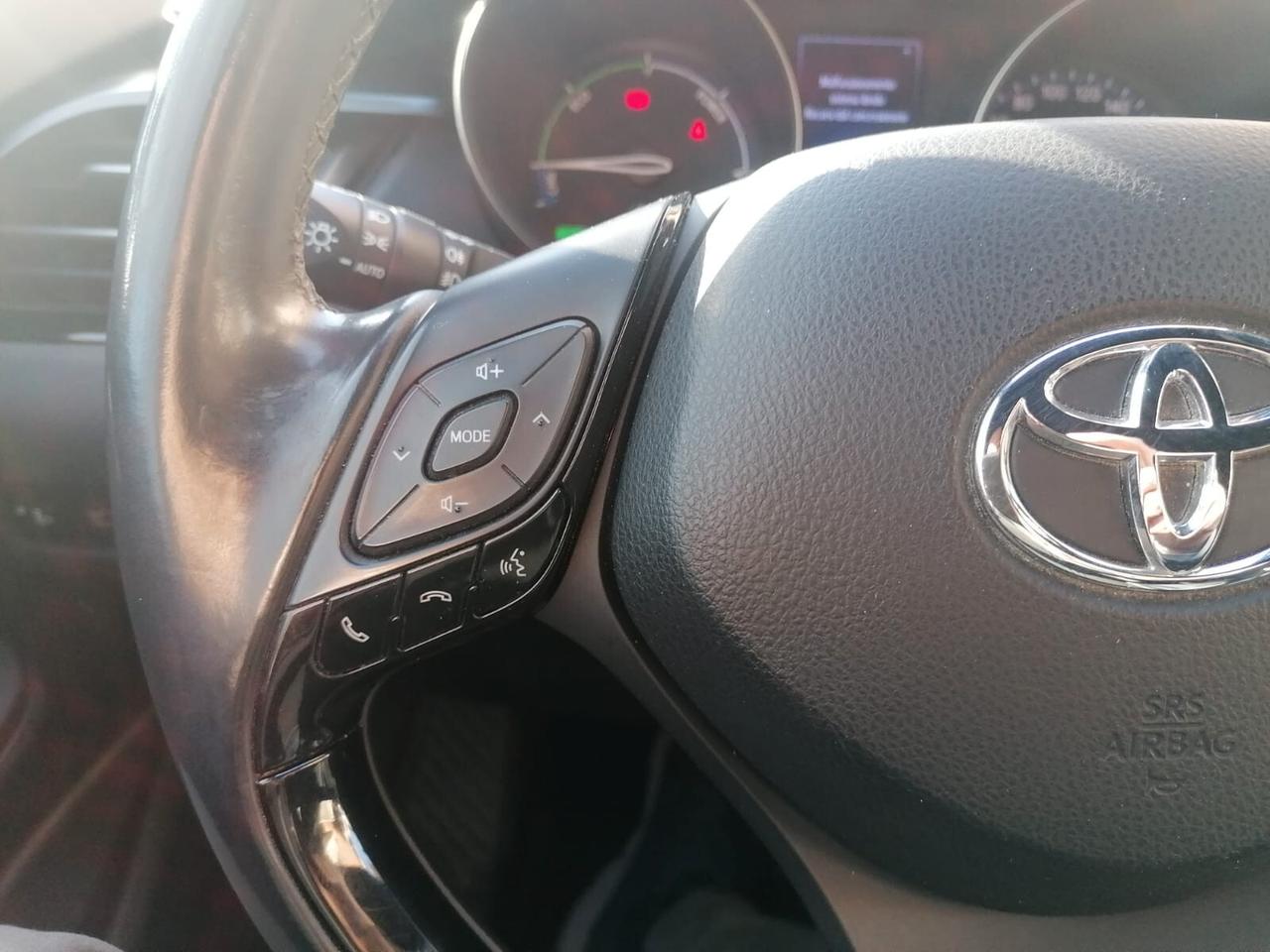 Toyota C-HR Hybrid Business NO OBBL. FINANZ.