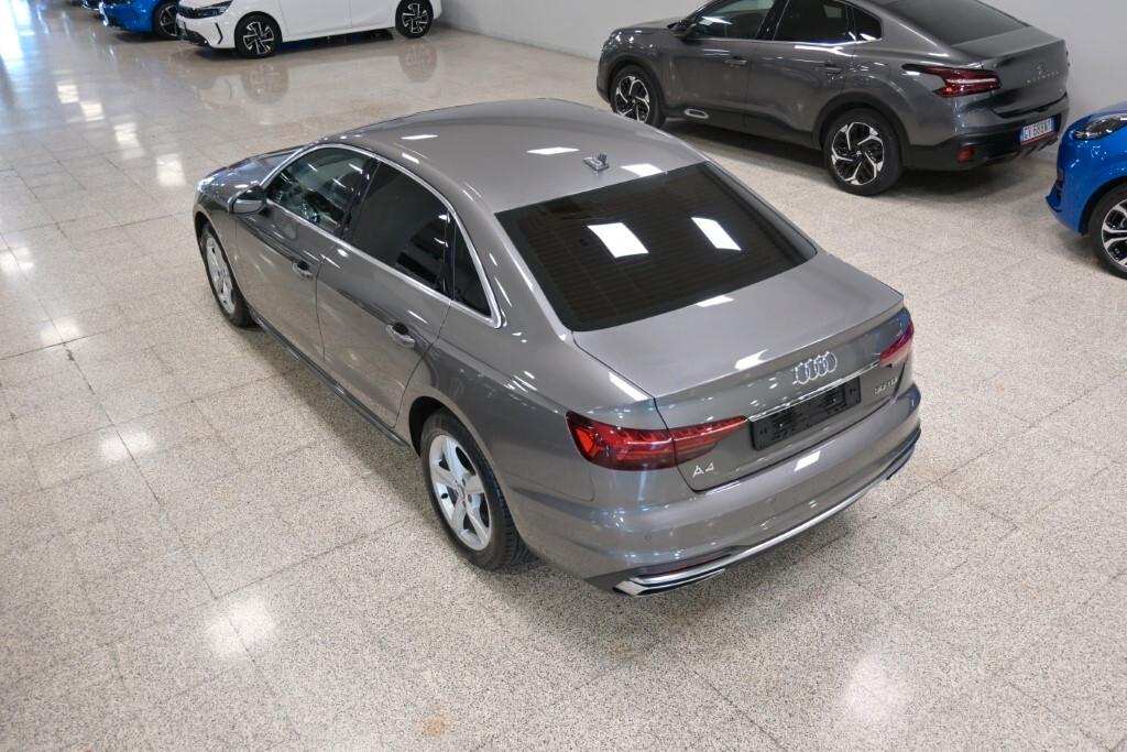 Audi A4 30 TDI Business Advanced