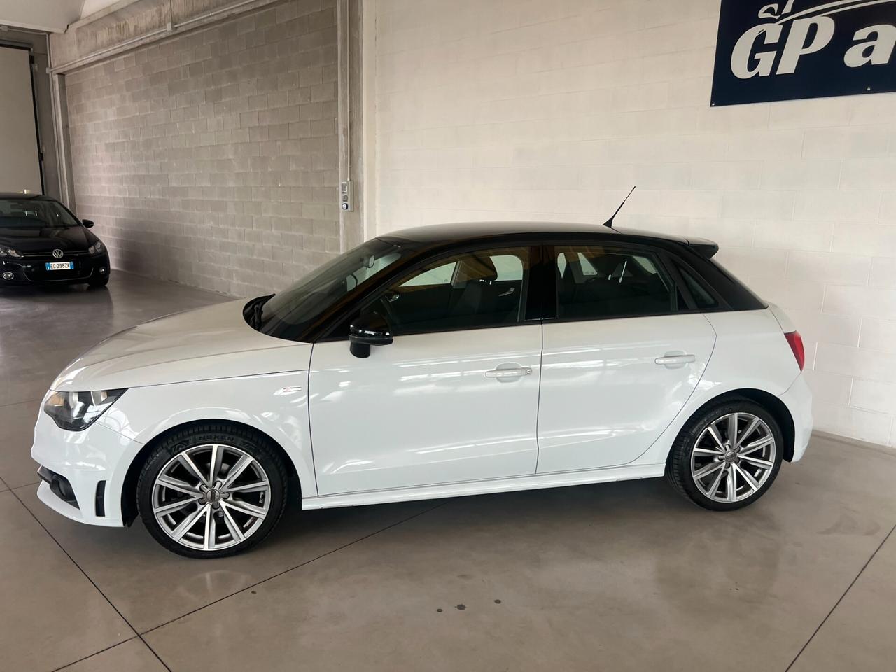 Audi A1 spb 1.6 tdi 90 cv S-LINE ESTERNO OK NEOPATENTATI