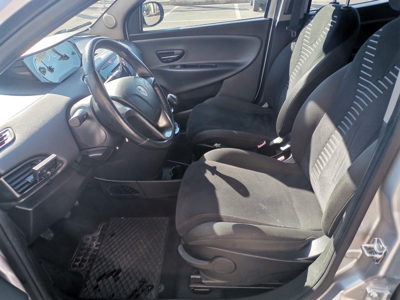 Lancia Ypsilon 5 Porte Ypsilon 1.2 8v Gold s&s 69cv
