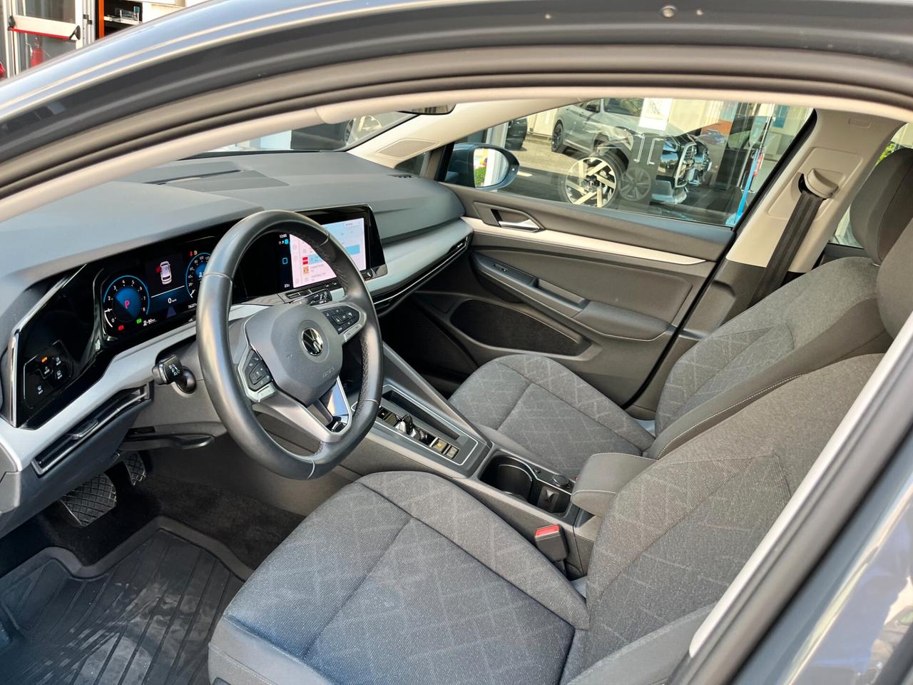 Volkswagen Golf 1.5 TGI DSG Style METANO