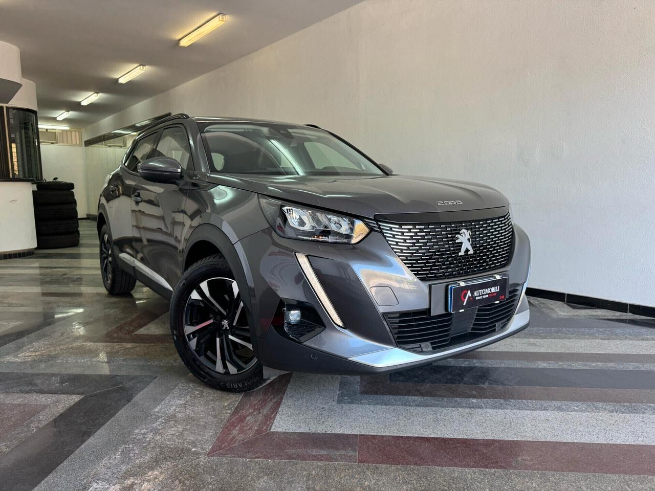 Peugeot 2008 BlueHDi 100 S&S Allure Navi Pack